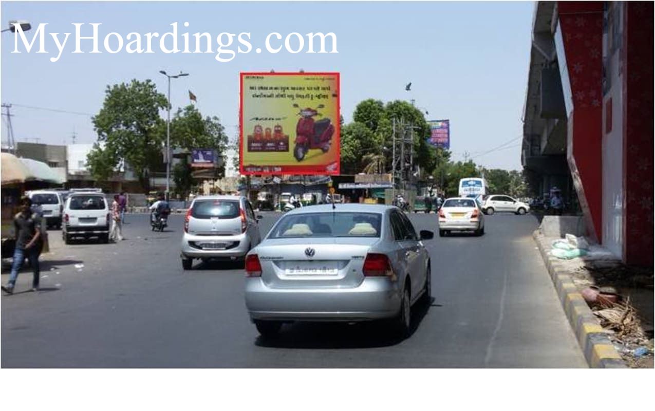 Outdoor Advertisement Billbord in VIP Road Near Amit nagar in Baroda, Best outdoor advertising company Baroda